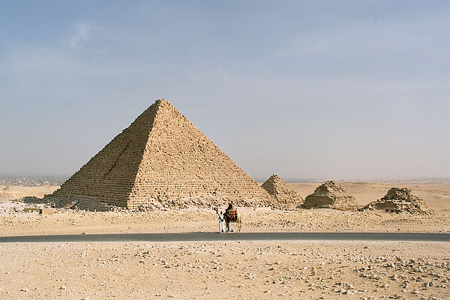 Egypt pyramid security