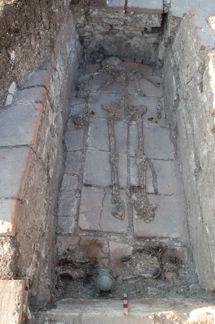 Digs Bulgaria Grave