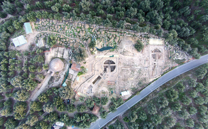 Digs Greece Excavation Overhead