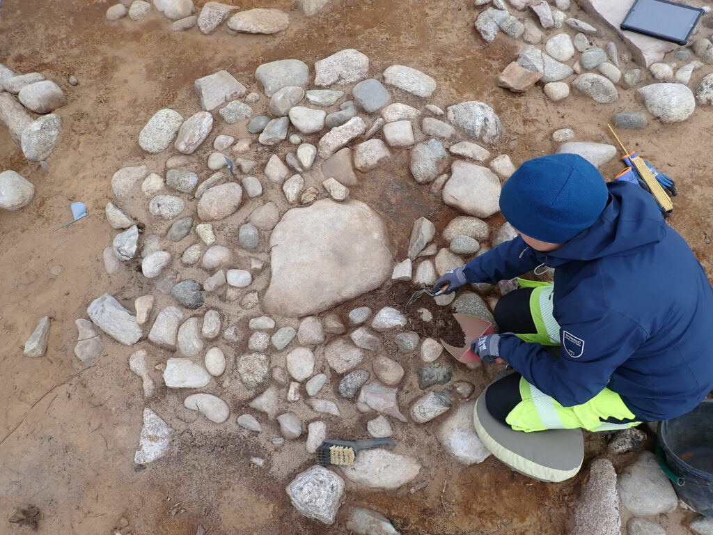 Excavation of a child's grave in Østfold, Norway