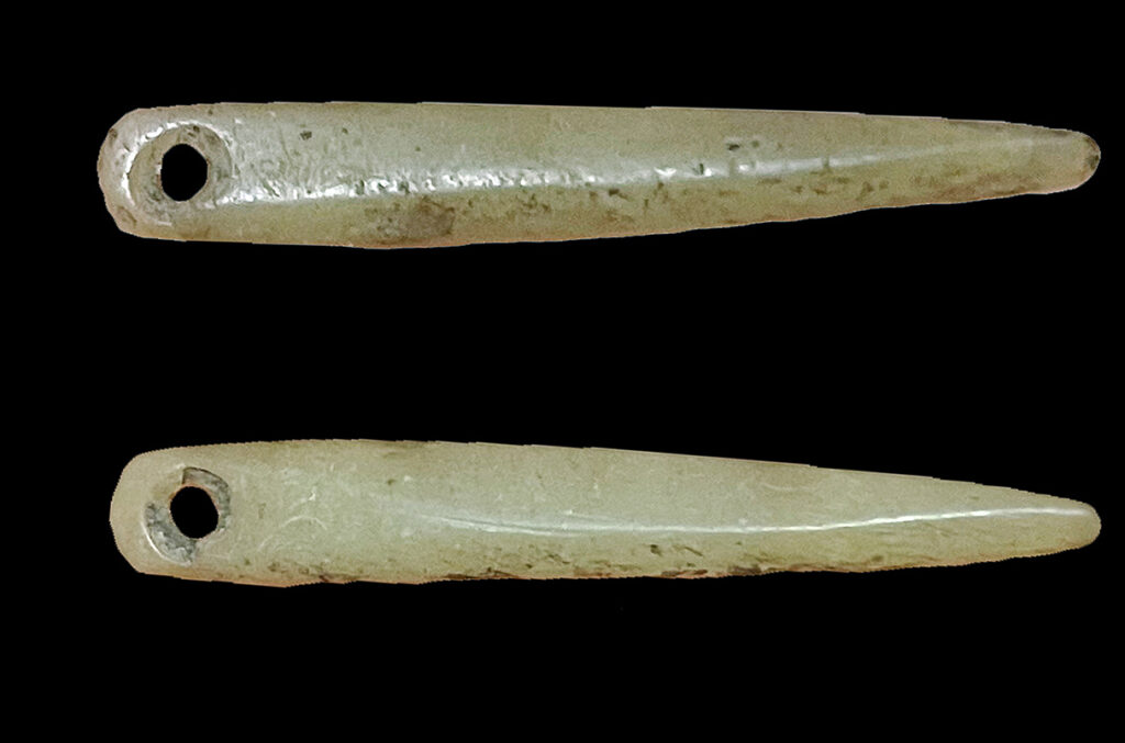 Serpentine needle, Xiada Co, Tibet