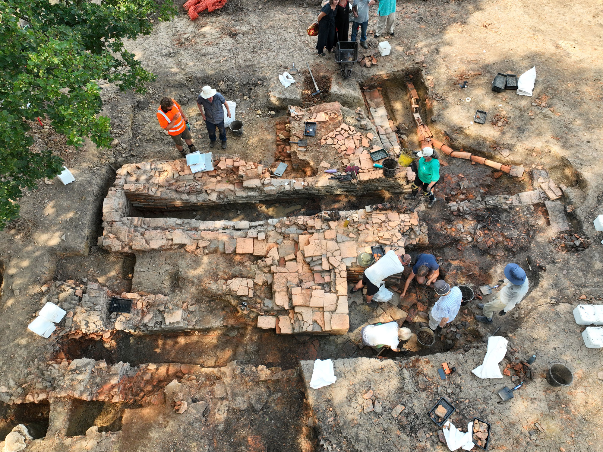 Excavation of main kiln at Brandiers Farm, Gloucestershire, England