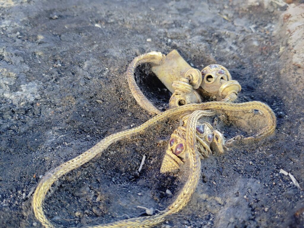 Gold necklace, Topolovgrad, Bulgaria