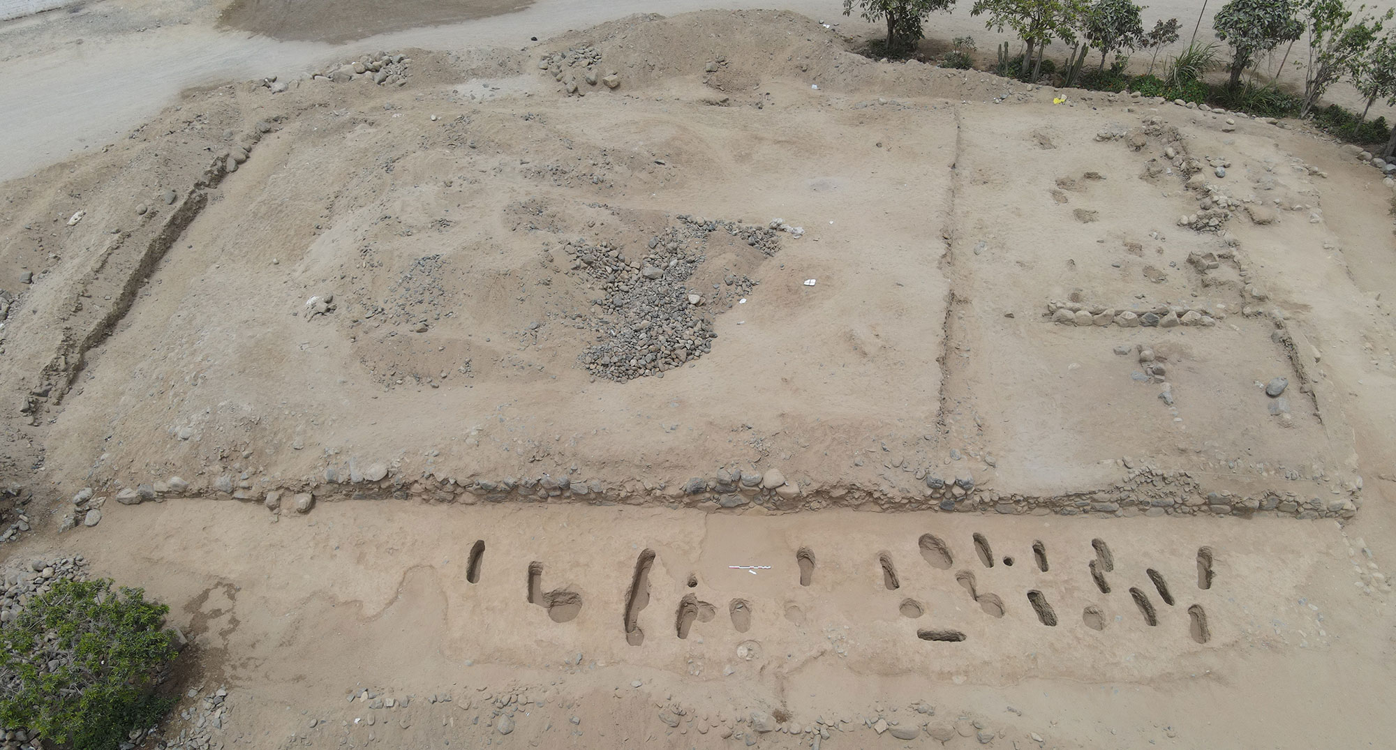 Excavation at Pampa la Cruz, Peru