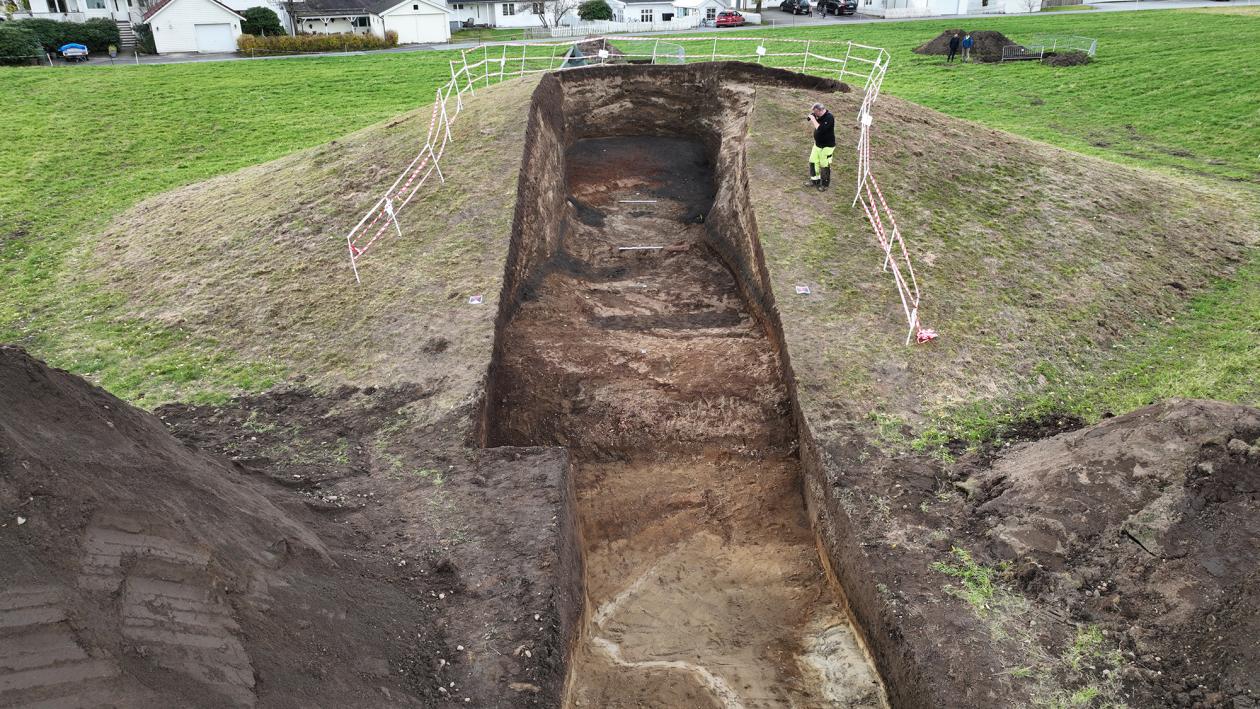 Excavation of the Myklebusthaugen, Nordfjordeid, Norway