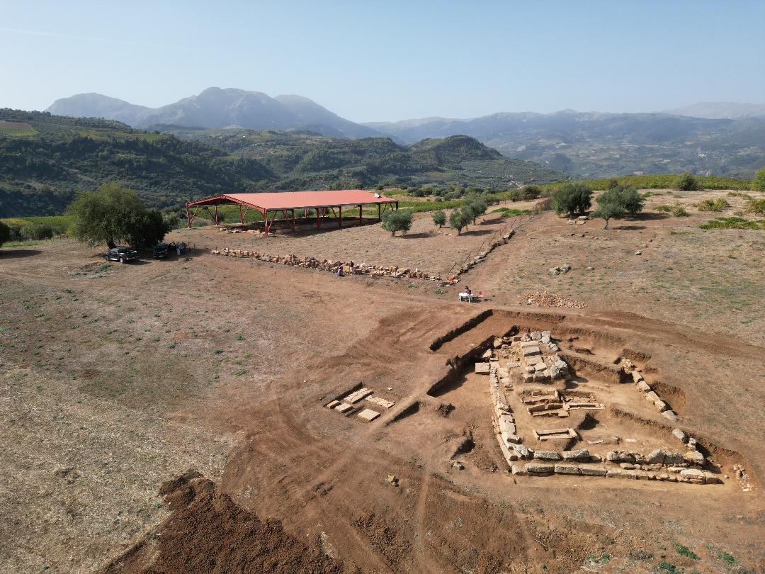 Heroon excavation near Aigio, Greece