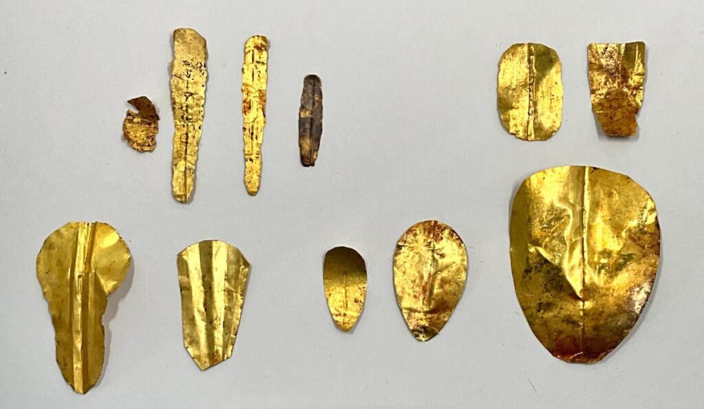 Gold tongues and nails, Oxyrhynchus, Egypt