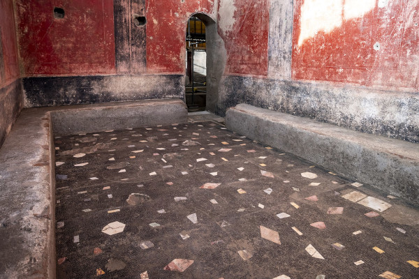 Private bath, Pompeii, Italy