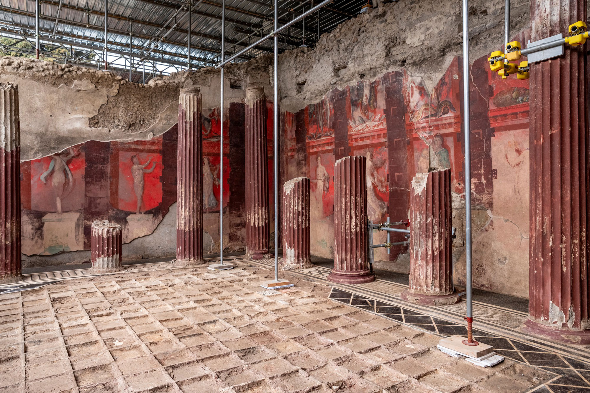 Banquet hall of the House of Thiasus, Pompeii, Italy