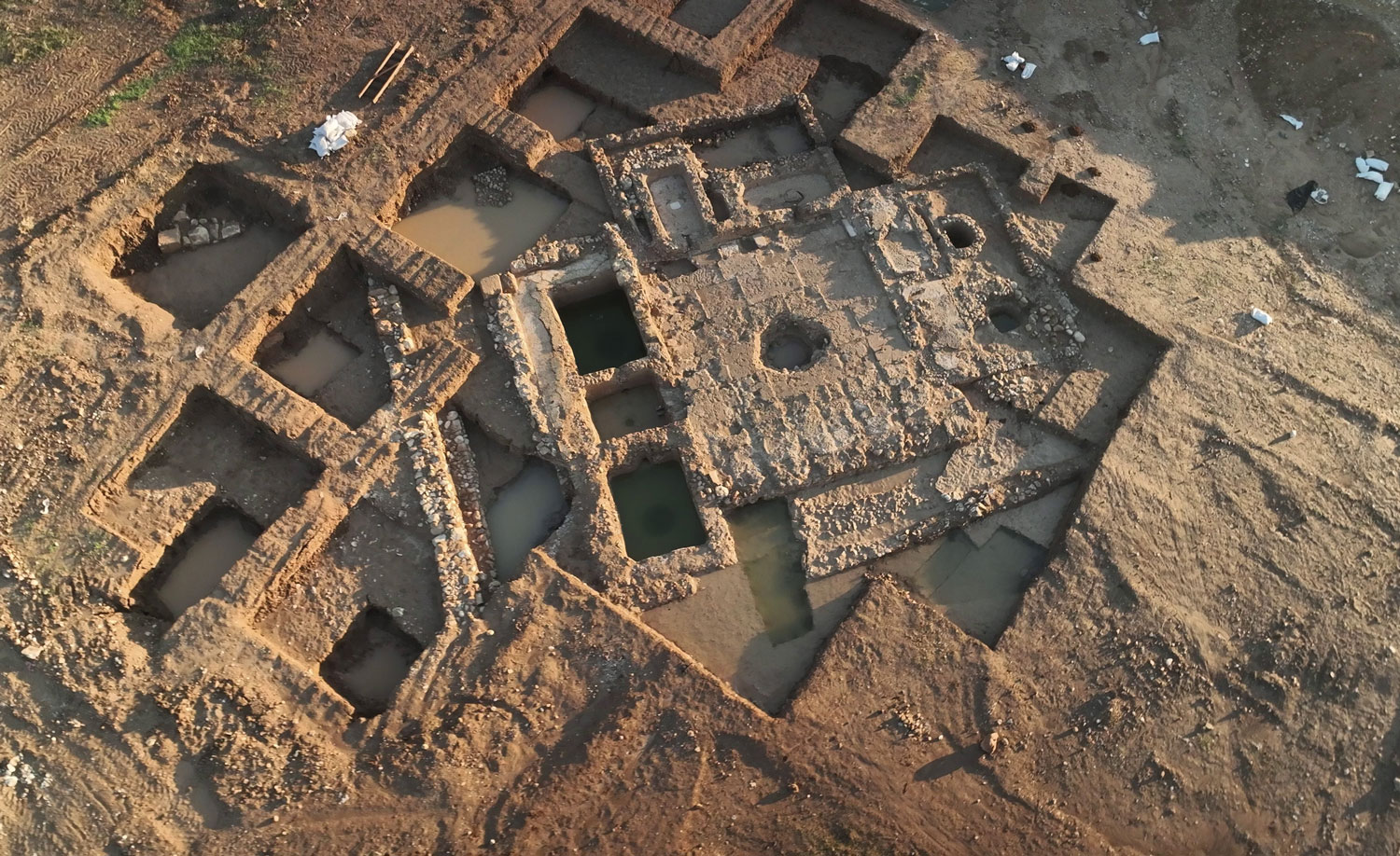 Emil Aladjem, Israel Antiquities Authority