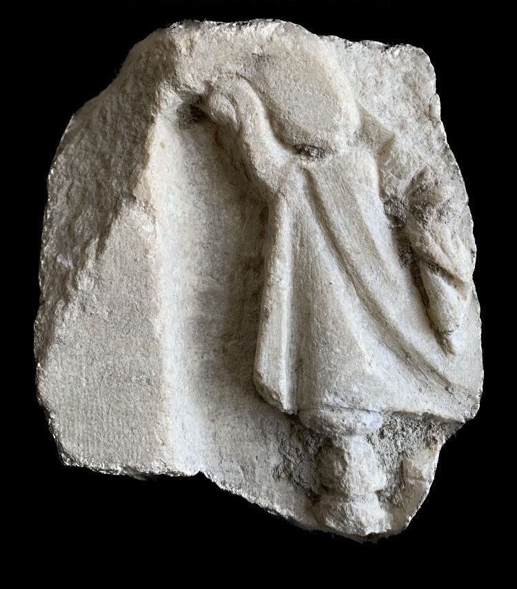 Unfinished marble statue, possibly depicting Aphrodite