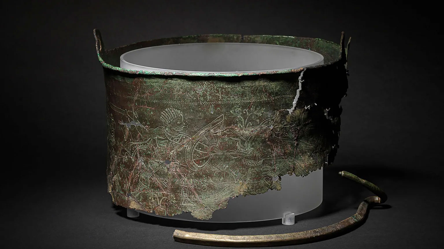 Bromeswell bucket with incised design