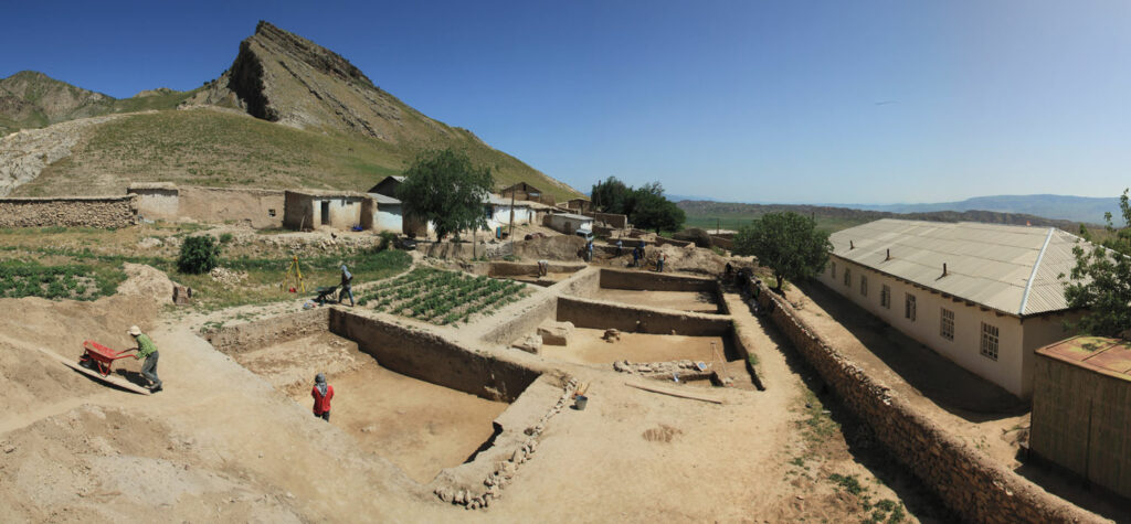 Excavations of the sanctuary in the village of Torbulok in southern