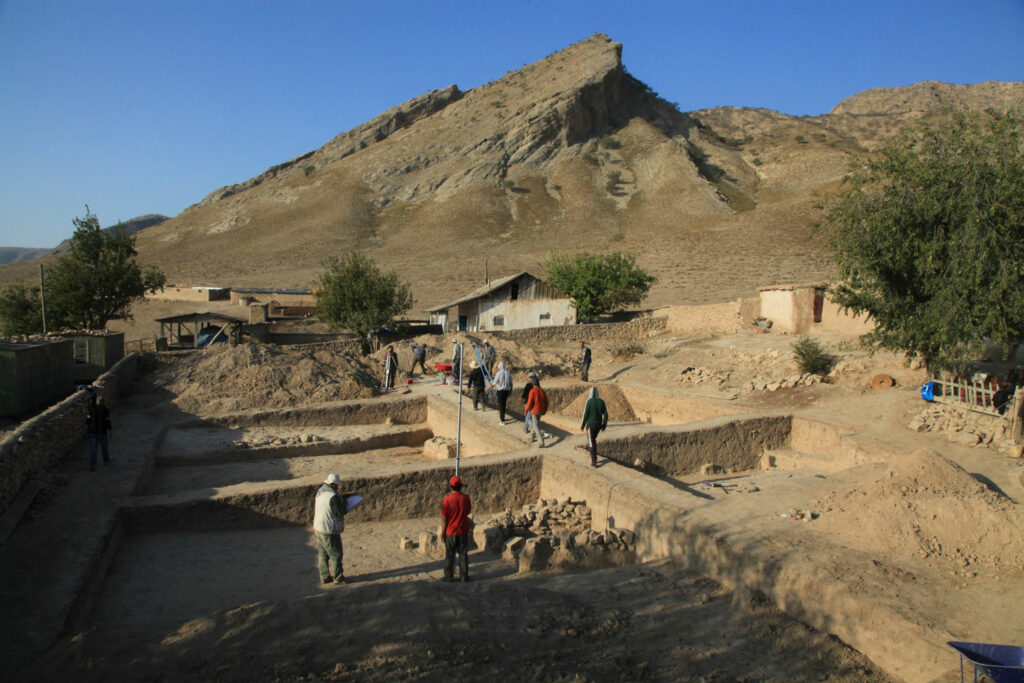 Excavation of Hellenistic sanctuary, Torbulok, Tajikistan