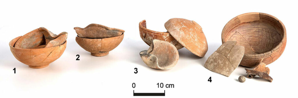 Lamp-and-bowl deposits from Tel Azekah, Israel