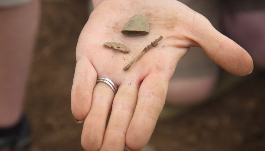Child's sewing kit recovered during excavations at Woolsthorpe Manor, England