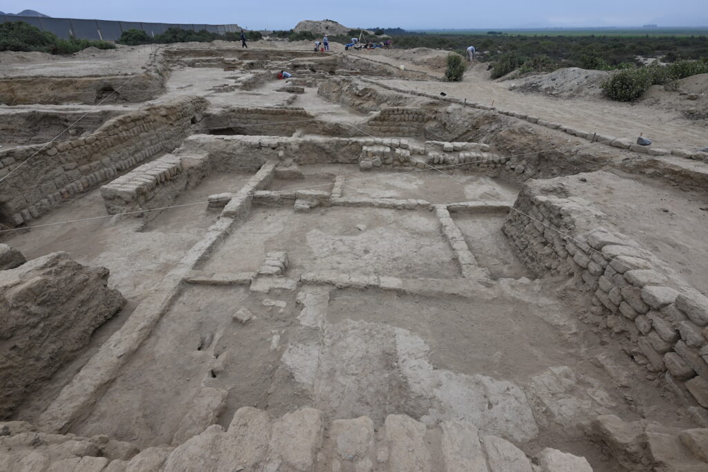 Excavations of Moche elite residence at the site of Licapa II, La Libertad, Peru