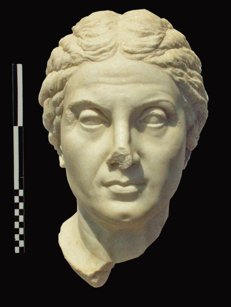 Illustration of the marble sculpture head of a woman