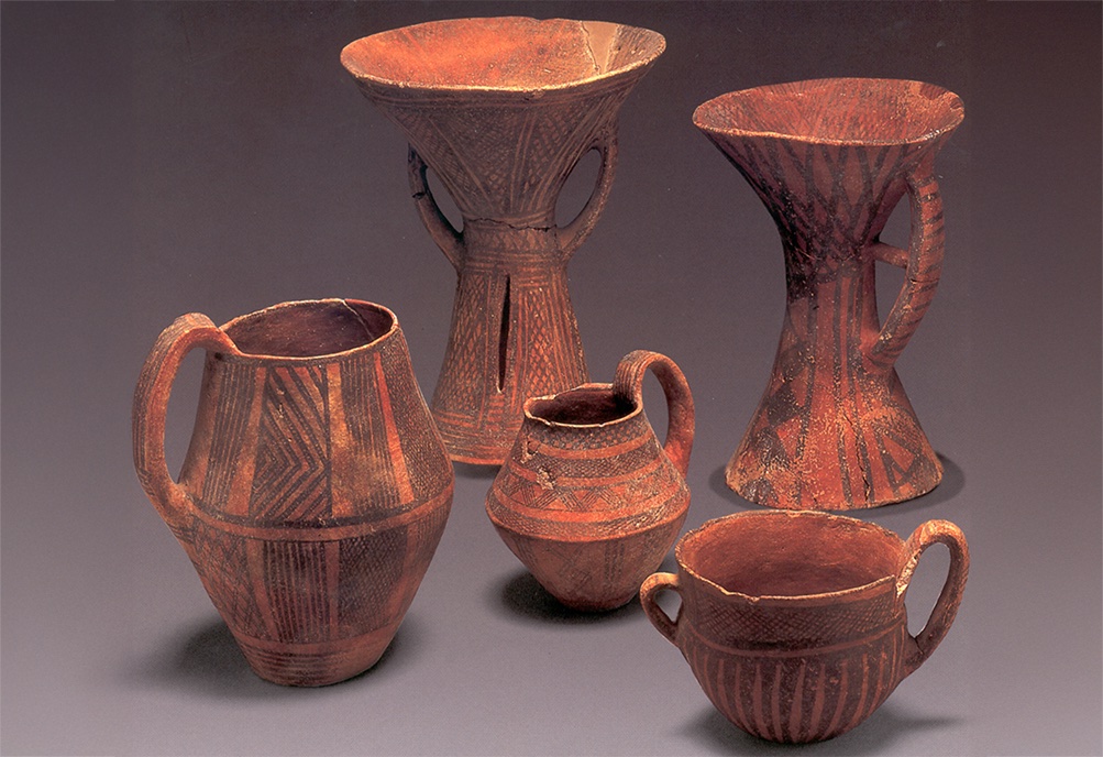 Ceramic vessels from settlement at Polizzello Mountain, Sicily