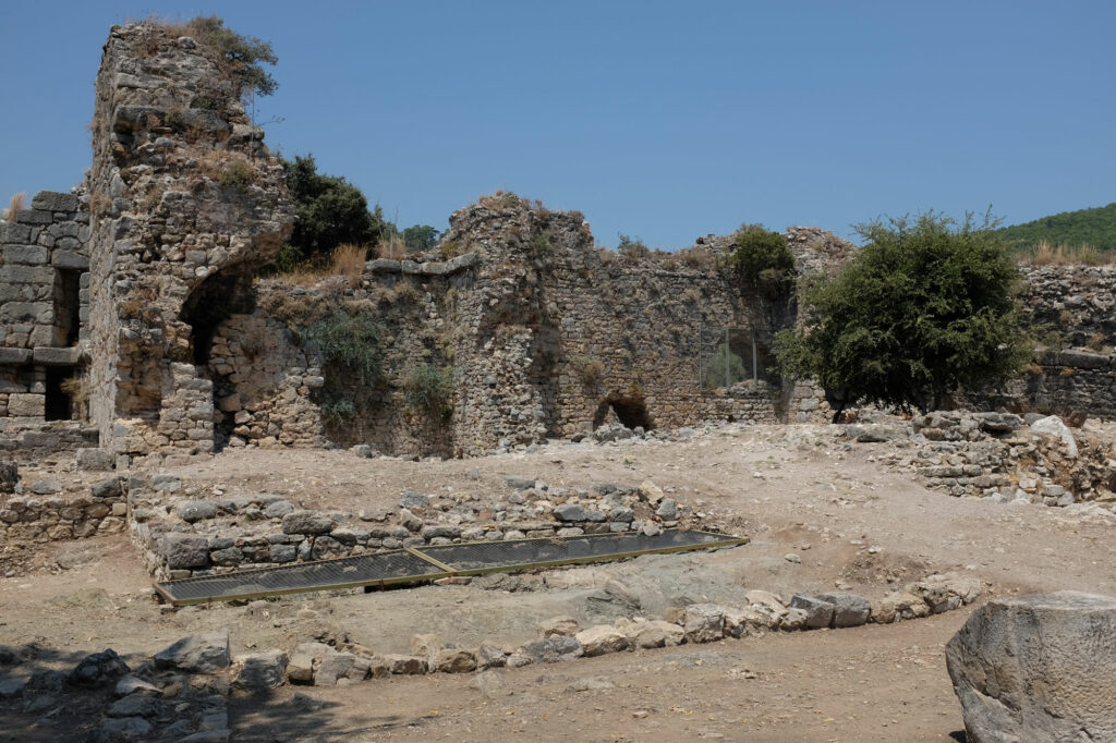 Traces of Roman Hospital Uncovered in Southwestern Turkey