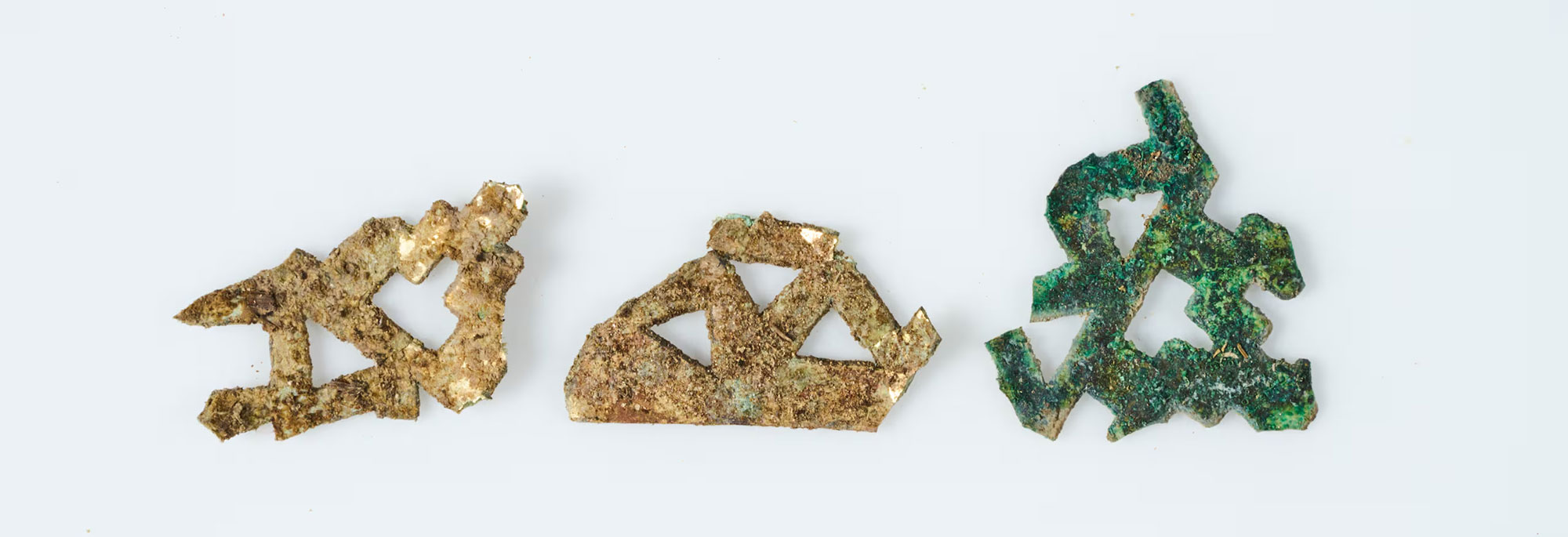 Fragments of gilt bronze crown