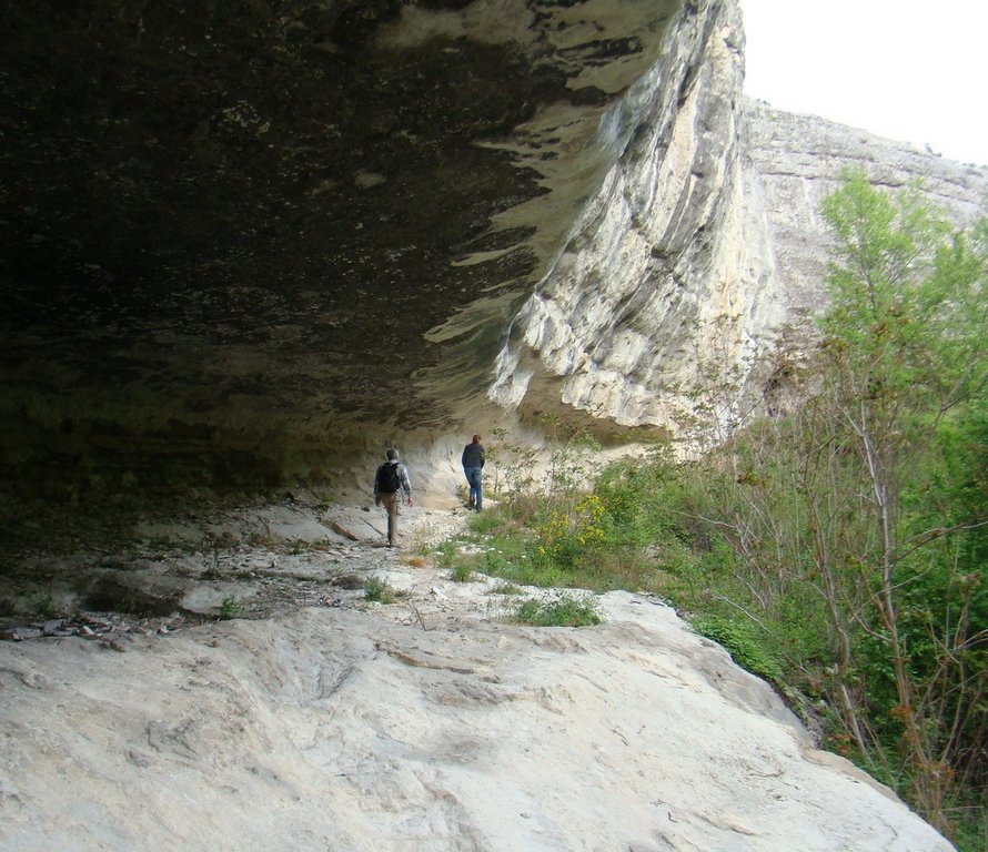 Starosele rock shelter, Crimea