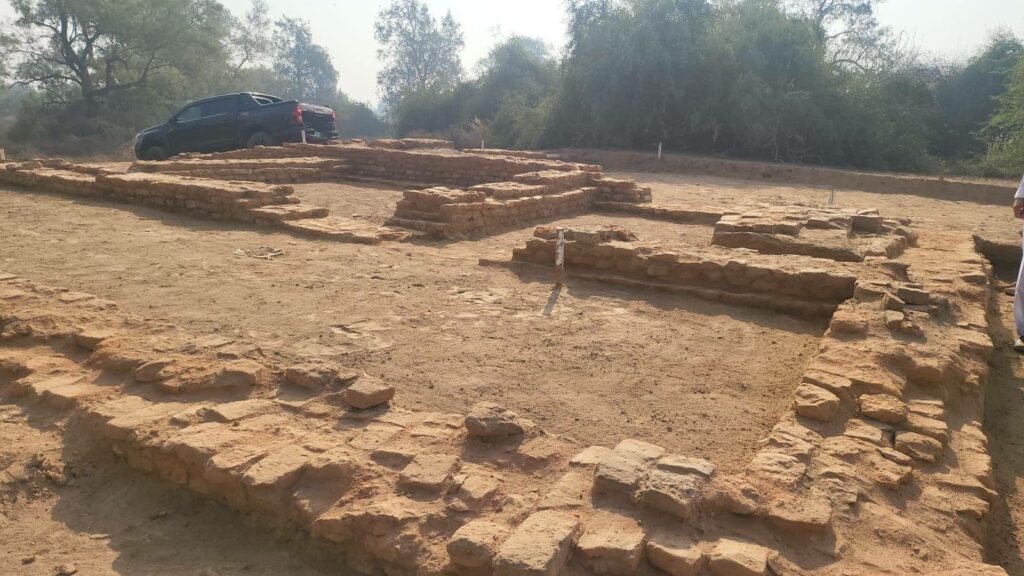 Ruins of a serai near Harappa, Pakistan