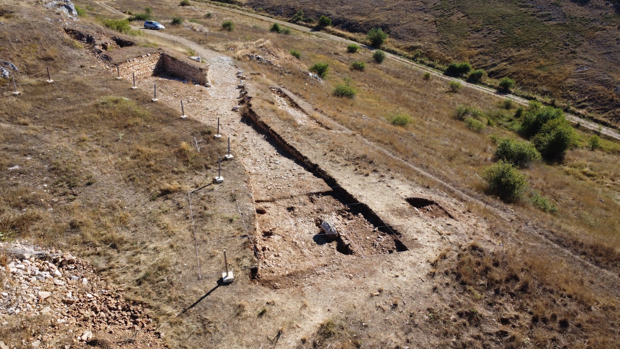 Aerial photo of the entrance to the Celtic fort, La Loma, Spain