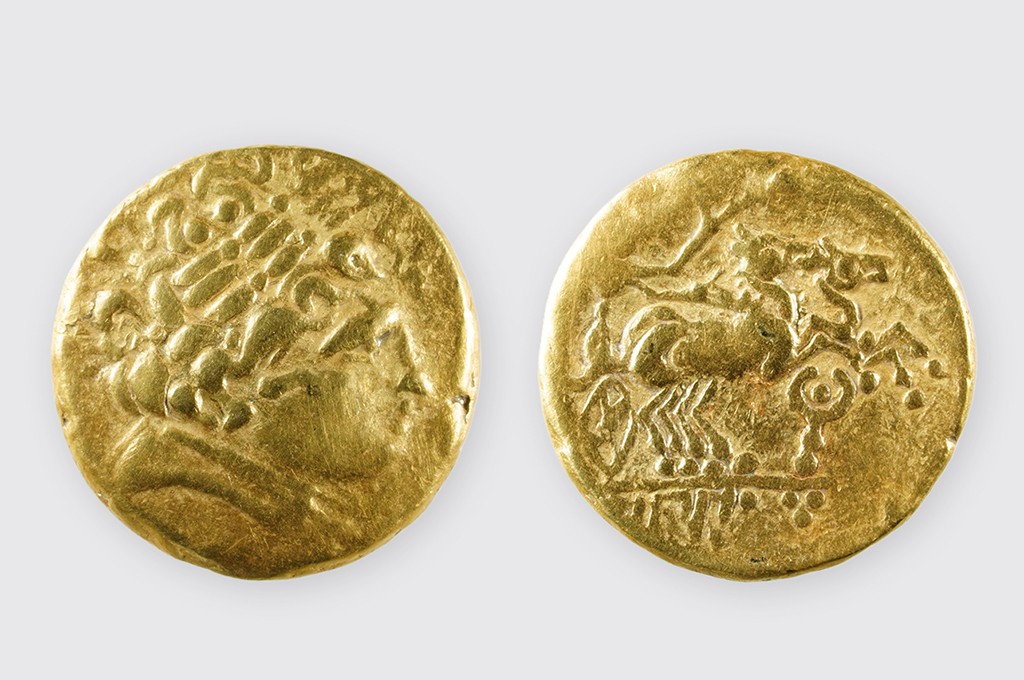 Celtic gold coin depicting the Greek god Apollo on the front (left) and a chariot of horses on the back (right)