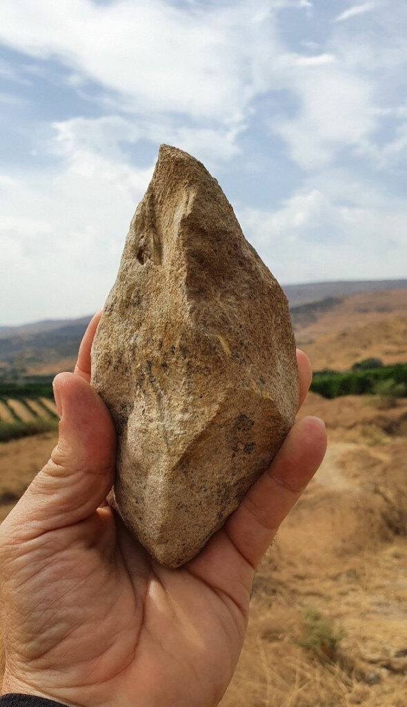 Bifacial stone tool