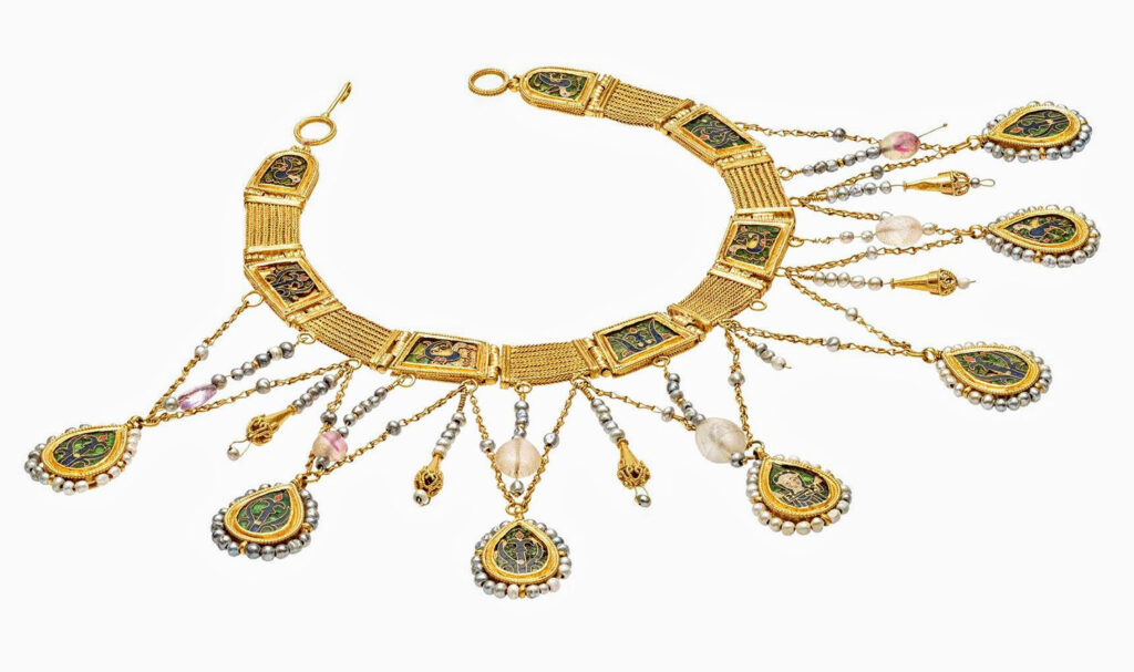 Necklace with 28 enameled plaques from Veliki Preslav