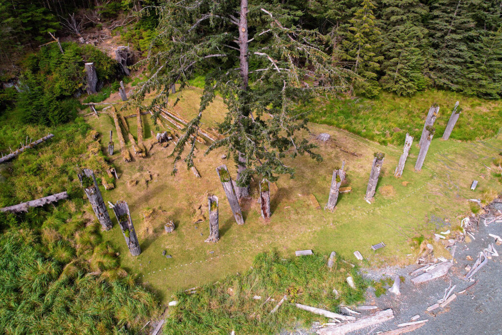 A cluster of mortuary and memorial poles