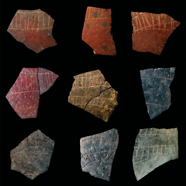 Fragments of incised ostrich eggshells