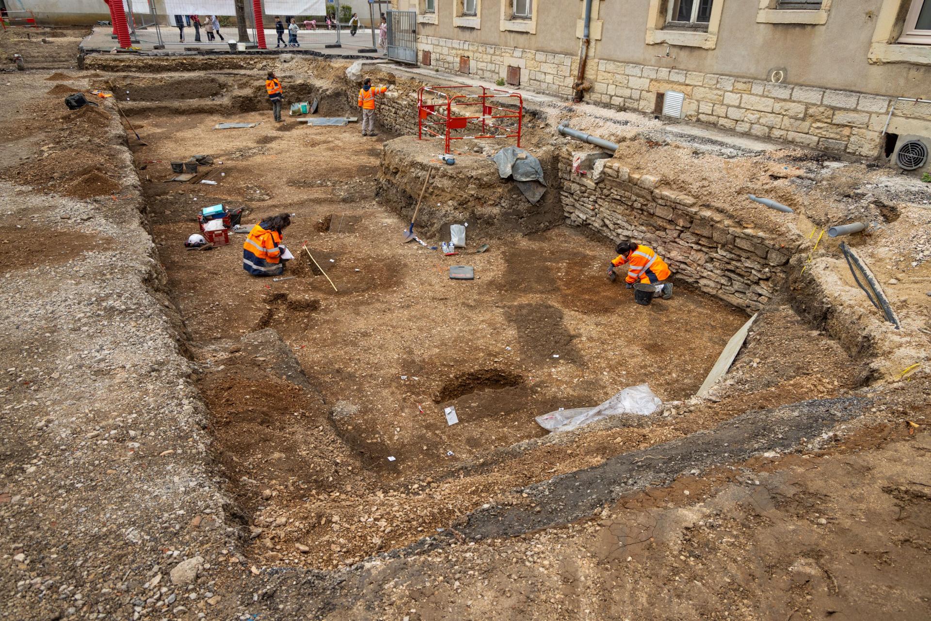 Excavation in the courtyard of the Josephine Baker school on rue Turgot, Dijon, France