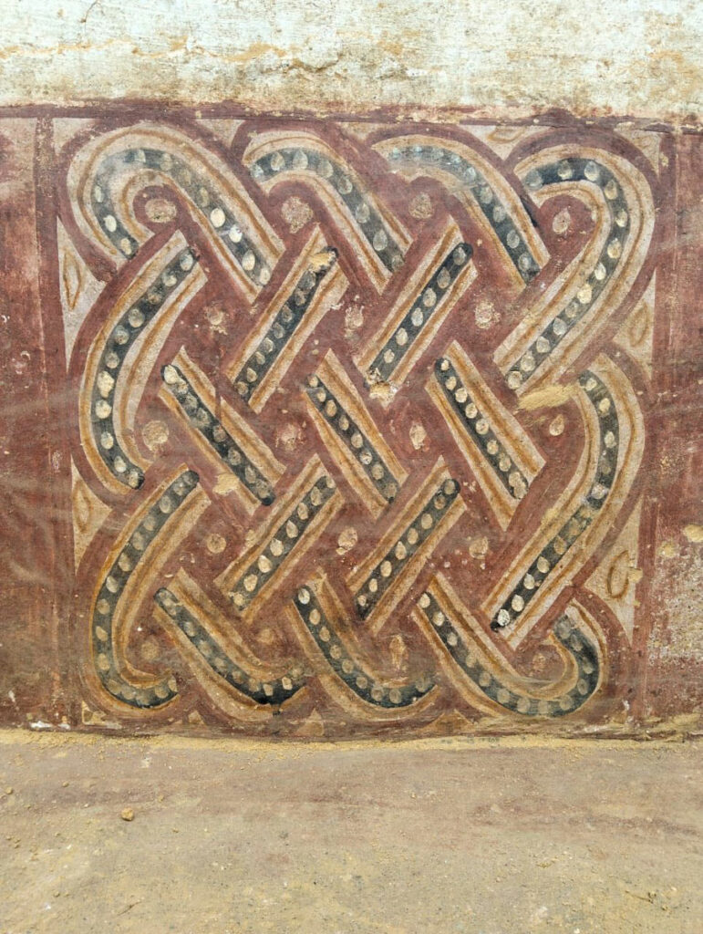 Coptic wall painting with braided motif, Al-Qalaye, Egypt