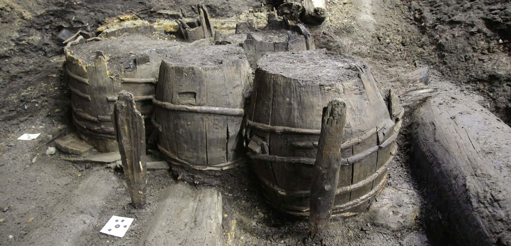 Three barrels and a large ram uncovered during excavations in Torggata, Norway