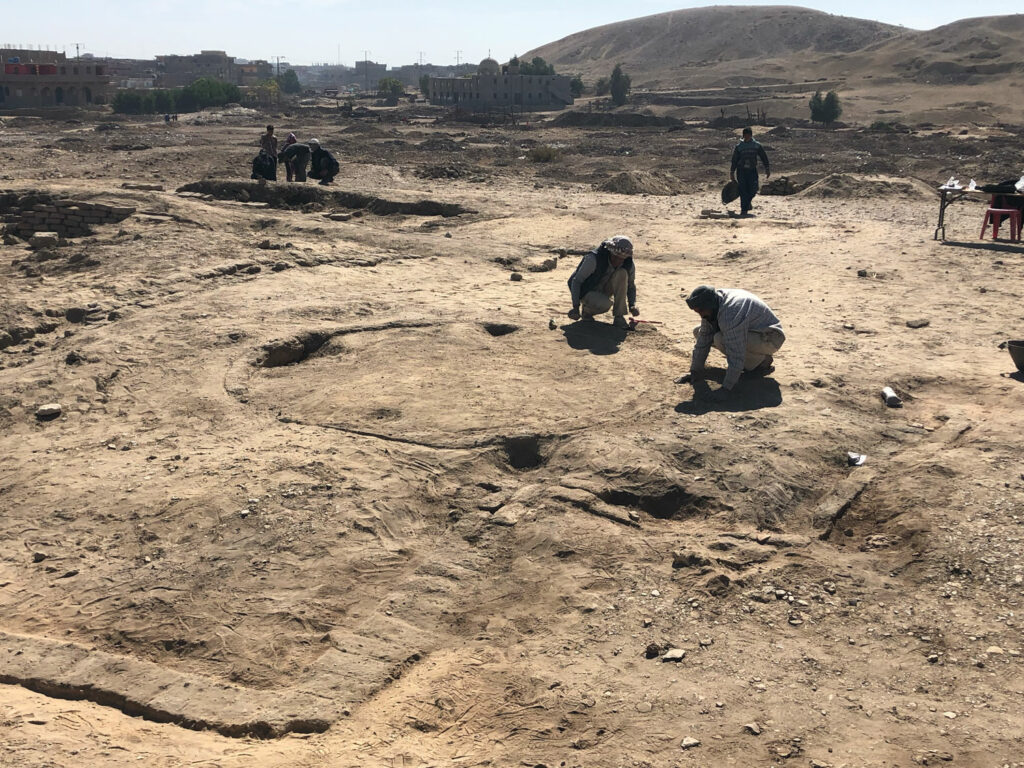 Excavations at Deir el-Ballas, Egypt