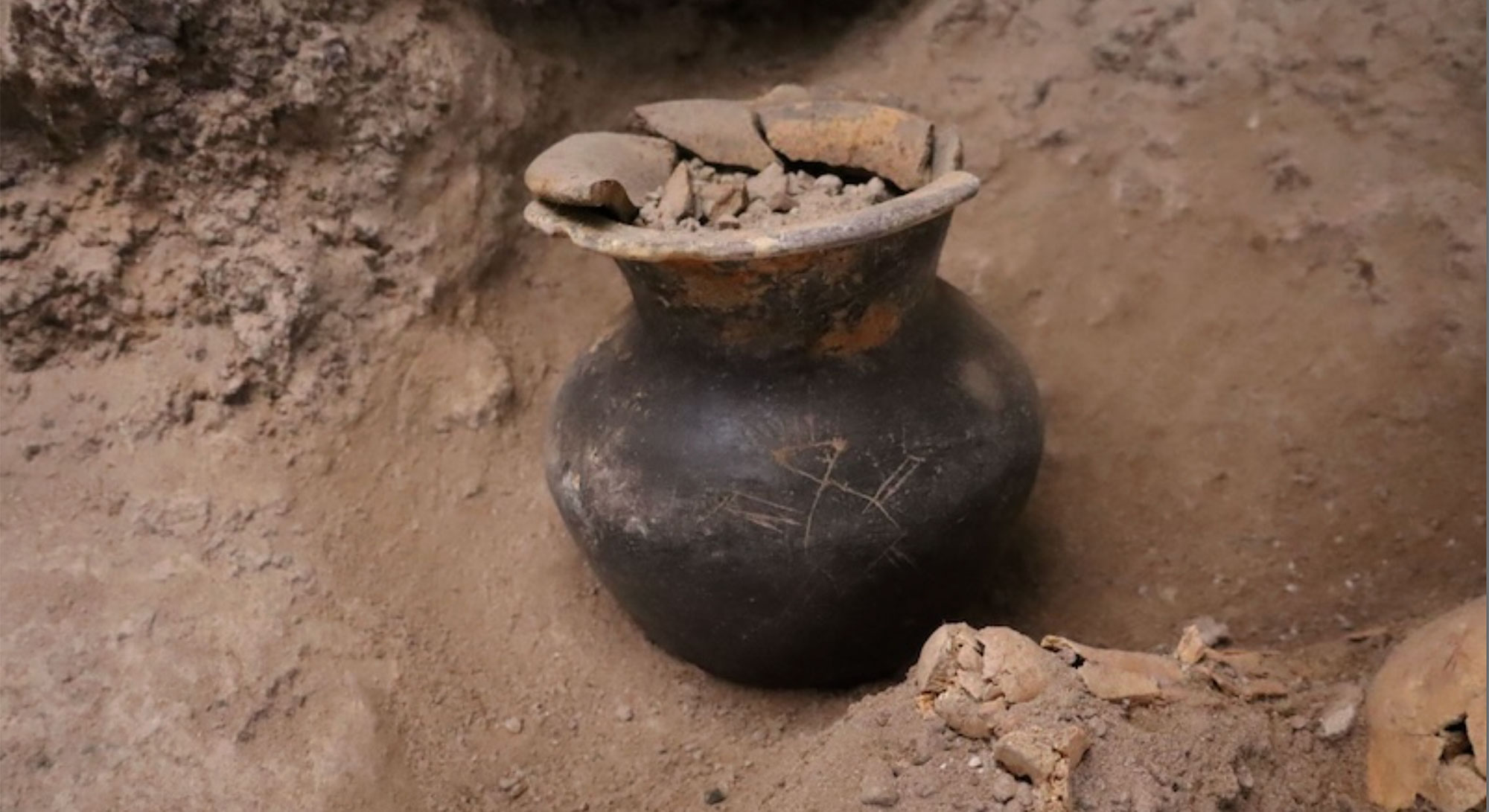 Miniature vessel, Tula, Mexico