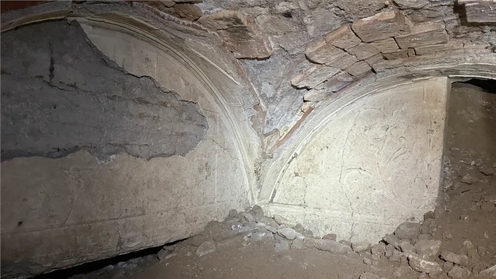 Plastered walls in a vaulted room of a Roman villa, Rome, Italy