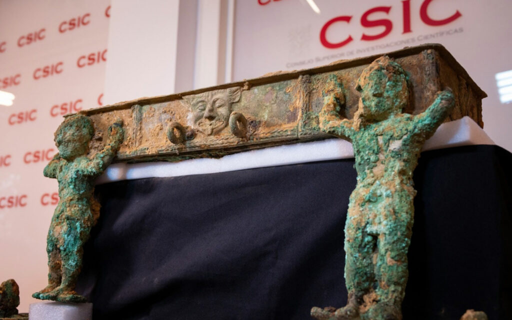 Bronze chariot after conservation