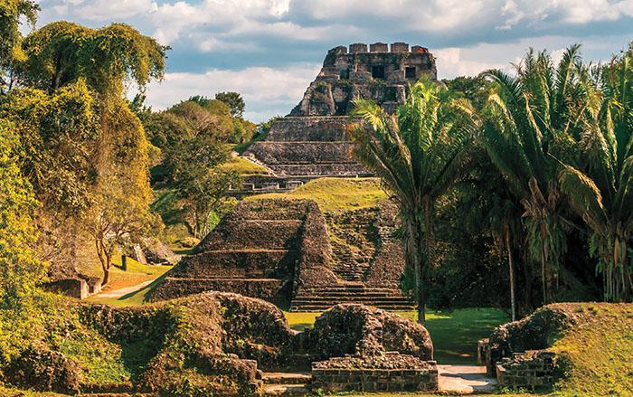 El Castillo, Xunantunich, Belize