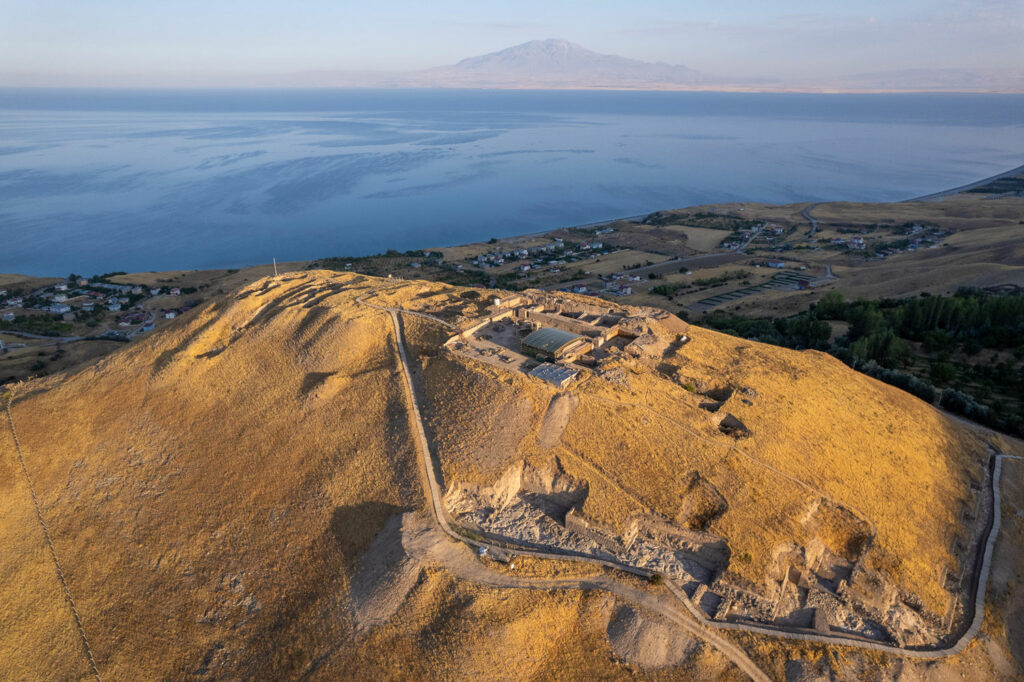 Ayanis citadel