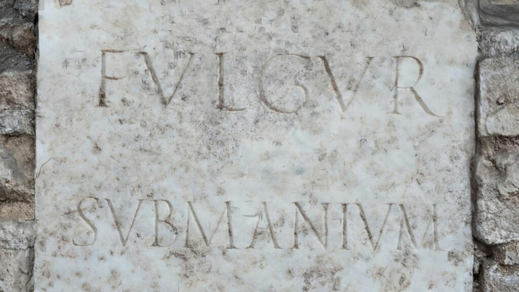 Inscription reading Fulgur Submanium