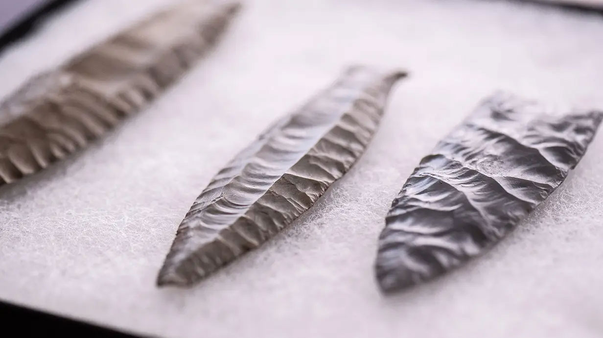 Replica projectile points from the Cumberland and Clovis people