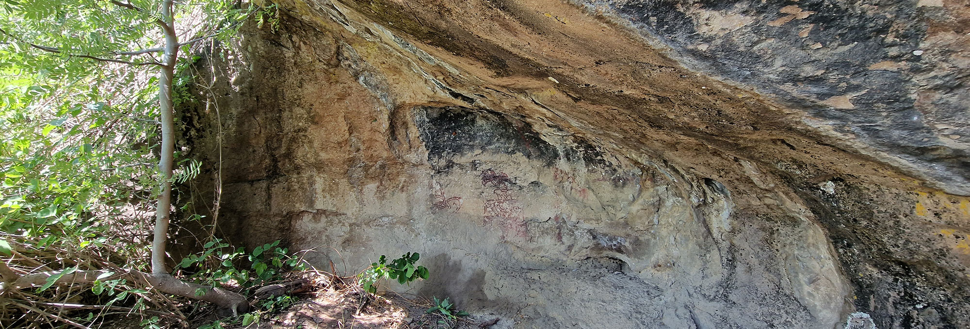 Painted glyphs in Cave 19, Chalcatzingo, Mexico