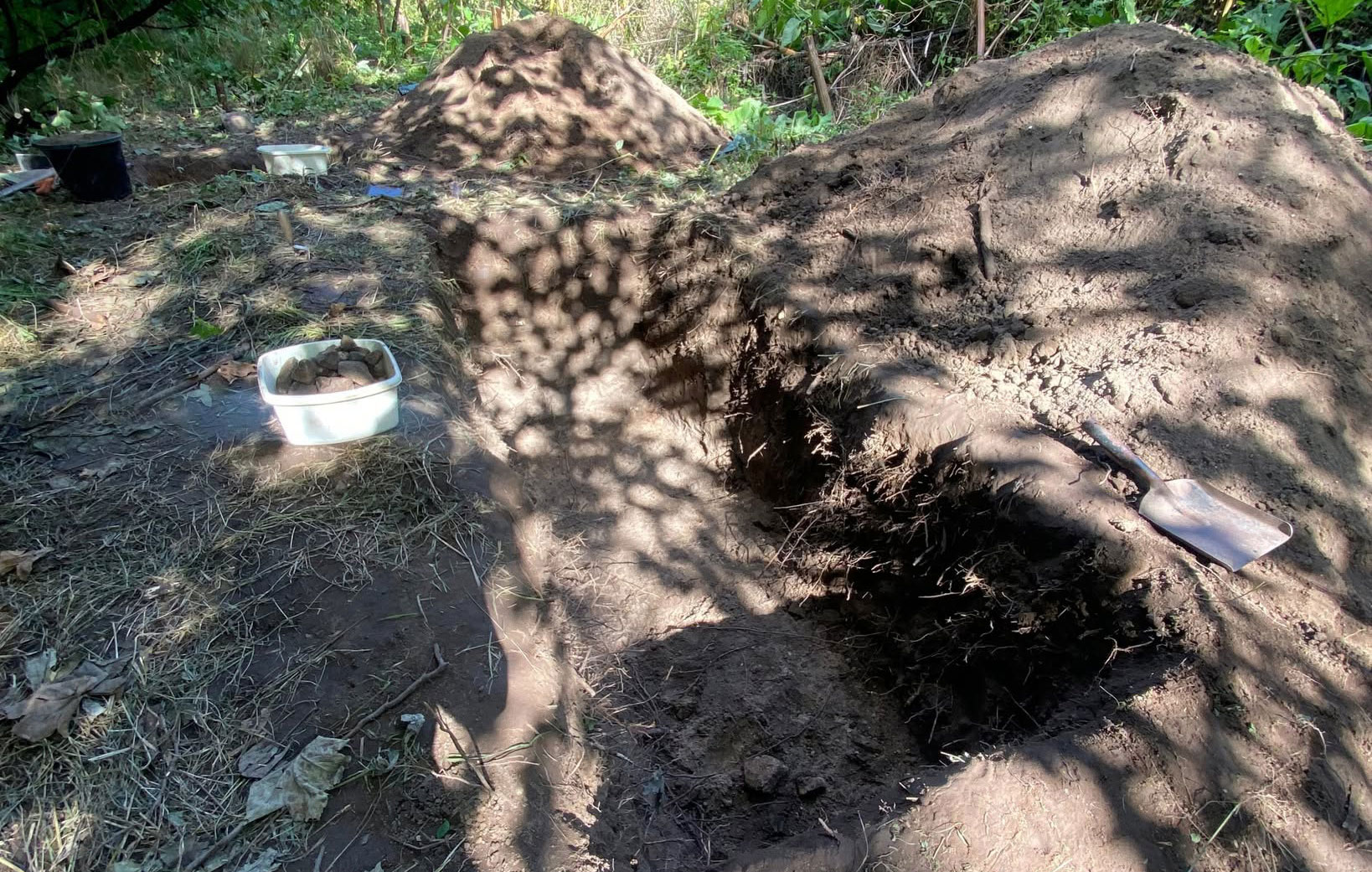 Excavation of Harvie’s Dyke, Glasgow, Scotland